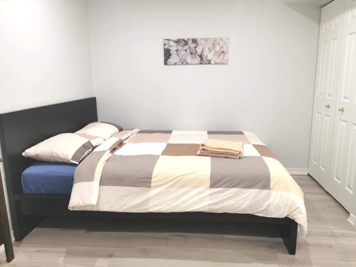 Perfect Location Comfort Private House Lower Level 2 Bedroom Unit Мисисага Екстериор снимка