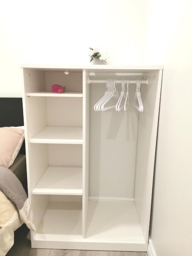 Perfect Location Comfort Private House Lower Level 2 Bedroom Unit Мисисага Екстериор снимка