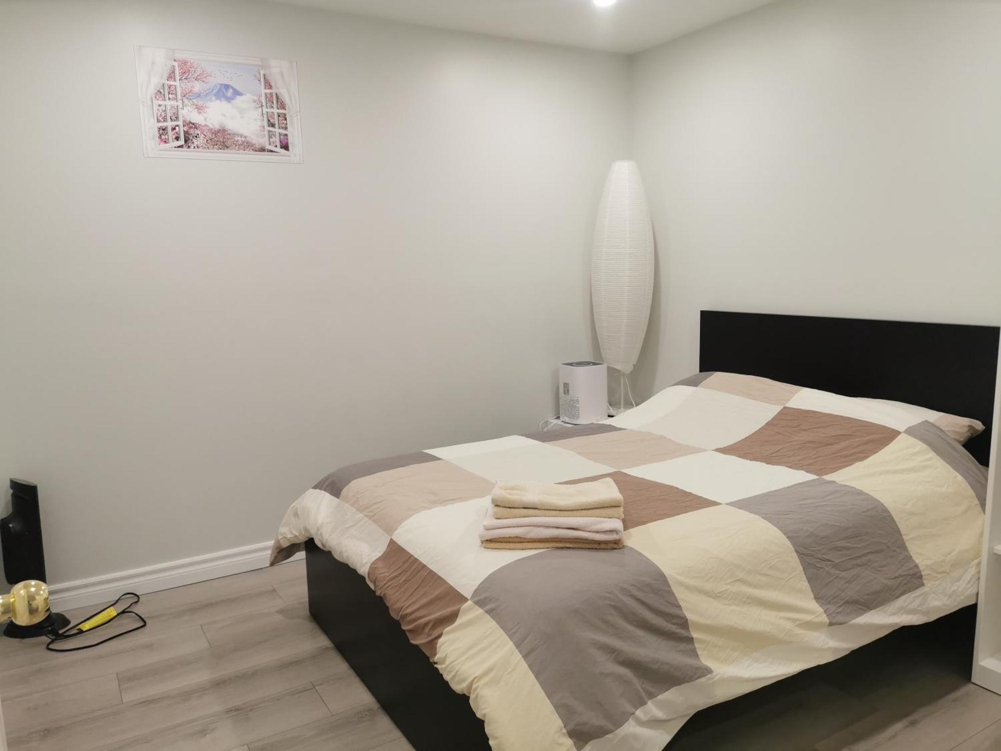 Perfect Location Comfort Private House Lower Level 2 Bedroom Unit Мисисага Екстериор снимка