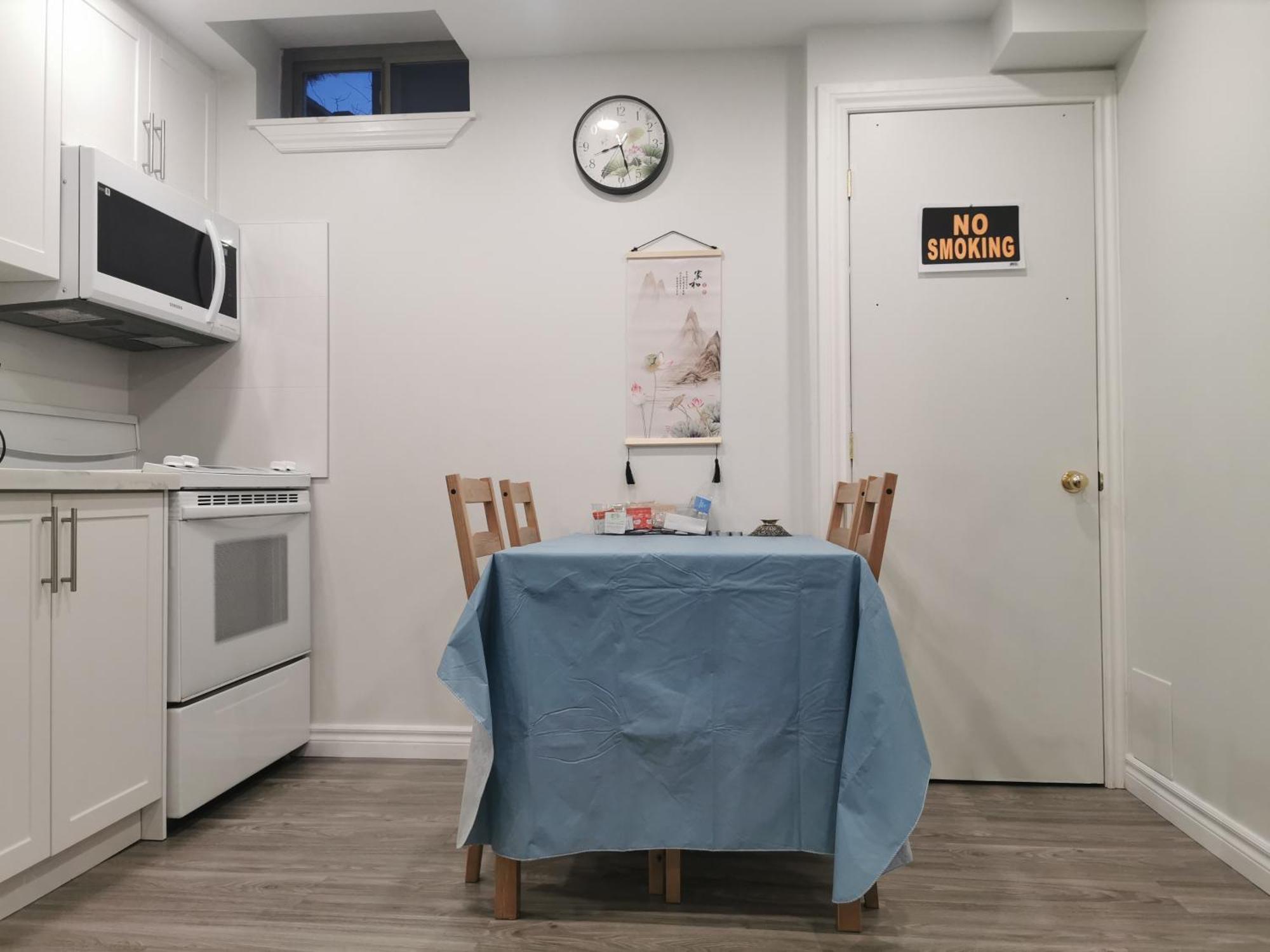 Perfect Location Comfort Private House Lower Level 2 Bedroom Unit Мисисага Екстериор снимка